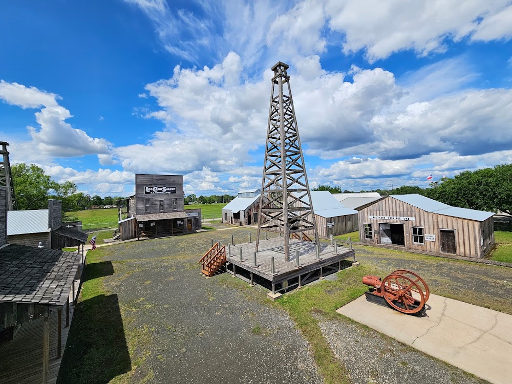 a photo of Spindletop-Gladyscity-Boomtown-Museum